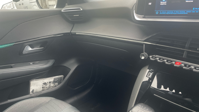 Peugeot 208 1.2 PureTech 100 Allure Premium 5dr Petrol Hatchback